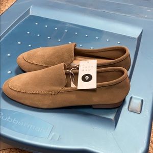 Size 9 Taupe Slippers